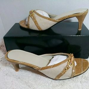 Bamboo and linen sandals